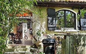 Villa D'Artiste Comprenant 2 Chambres Avec Salles De Bain Privatives